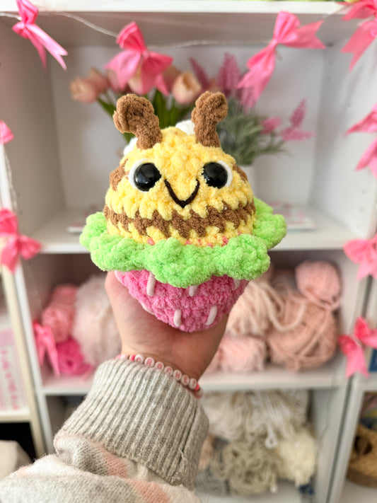 Straw-BEE-ry Plushie