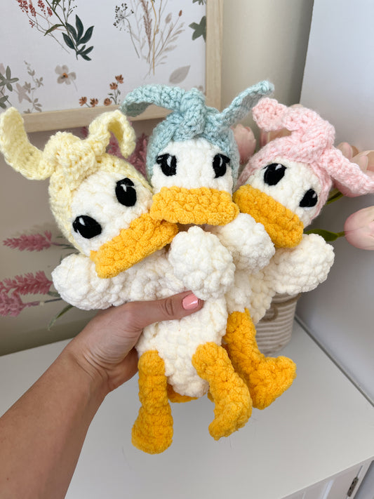 Della Duck Snuggler